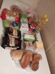 Read more about the article FOOD PACKAGES PROVIDED BY MUNICIPALITY FOR VULNERABLE ASYLUM SEEKERS AND REFUGEES